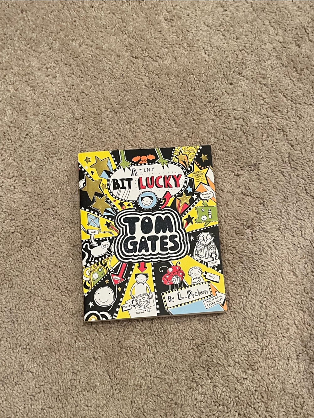Tom Gates Colorful Illustrated Puzzle Box - Yellow & Black